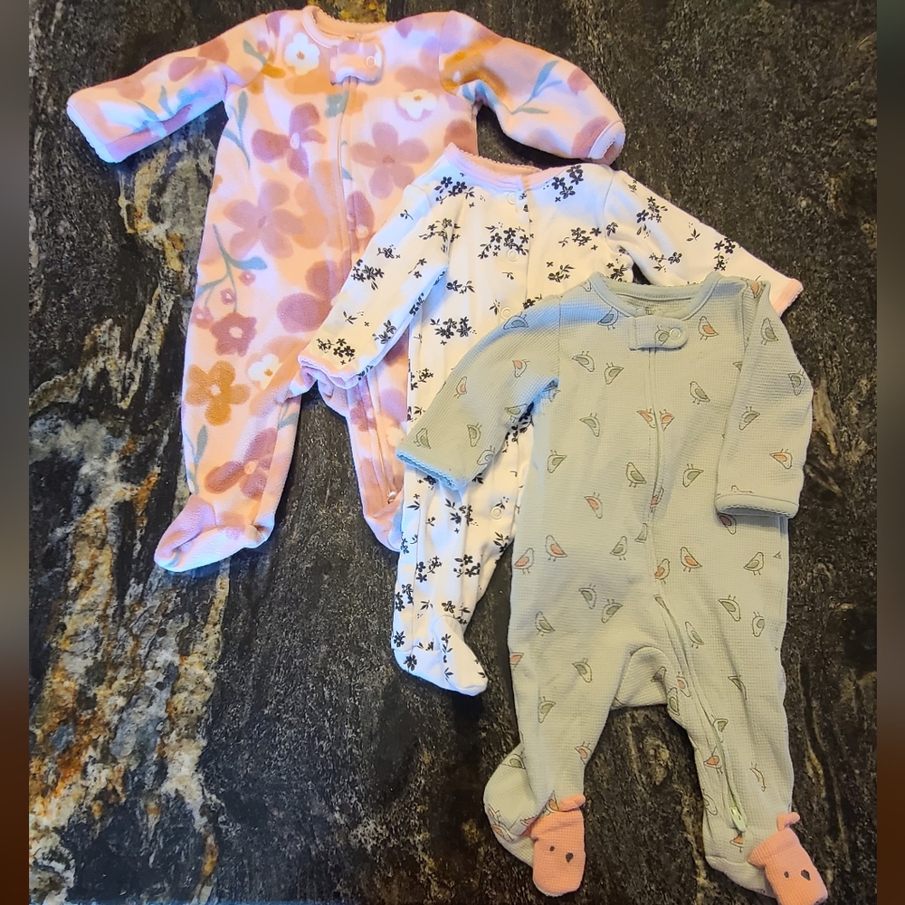 3 pairs of footie jammies